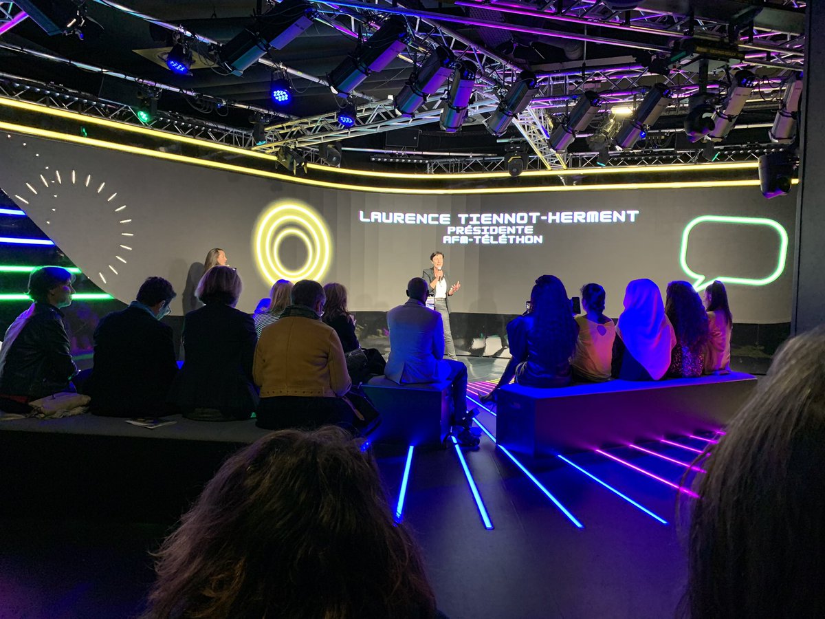 Amandine_DSP's tweet photo. Très heureuse d’être au lancement du #TéléthonDigital ! L’enjeu avec l’utilisation du numérique dans le cadre du #Téléthon est d’amplifier les collectes pour, ensemble, lutter contre les maladies rares. C’est pourquoi @helloasso est partenaire du @Telethon_France : #AgirEnsemble https://t.co/z5tnuCRQEr