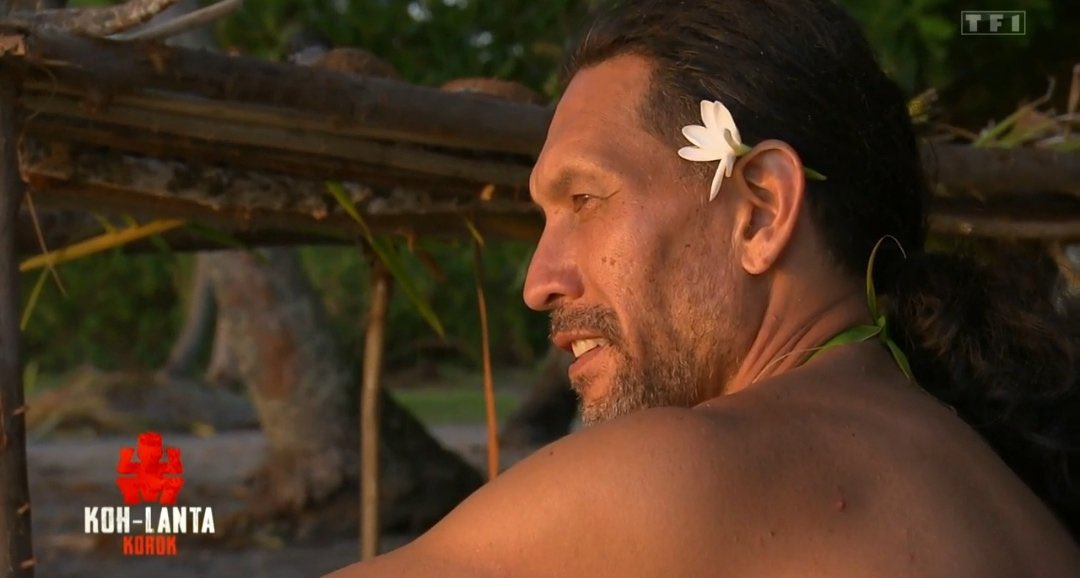 mimi18032015's tweet photo. Eux ils ont vraiment cru qu’on leur offrait des vacances à l’œil #KohLanta https://t.co/qRGlPuJnLv