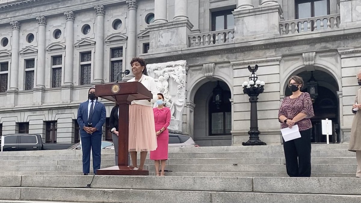 TheKelements's tweet photo. I had the pleasure of standing on the State Capitol steps with @RepPattyKim, @RepHillEvans, @RepKenyatta, Dr. Kelly Kuhns, and Dr. Bob Little this afternoon to share data from @PennEnvironment’s new “Trouble in the Air” report. https://t.co/5LyhGj0b5D