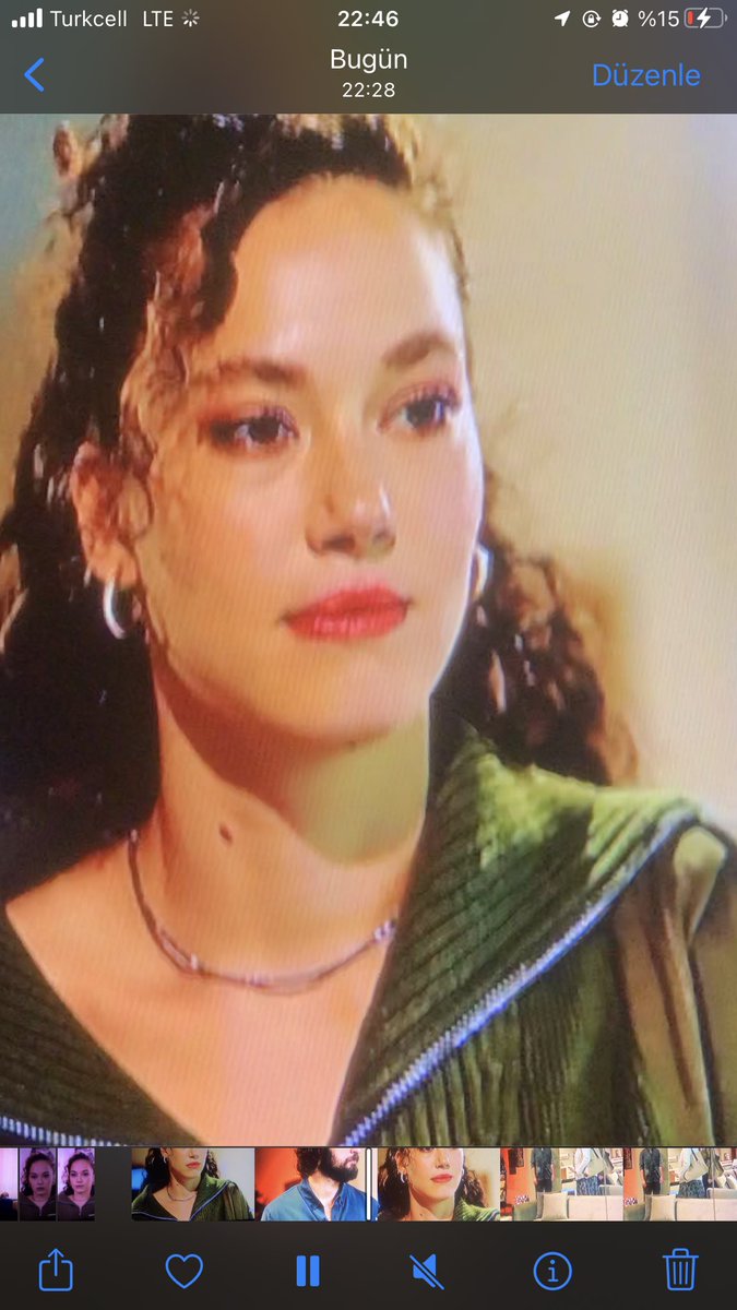 Sen mutluluğu hakediyosun 🌹 
Melisa Şenolsun