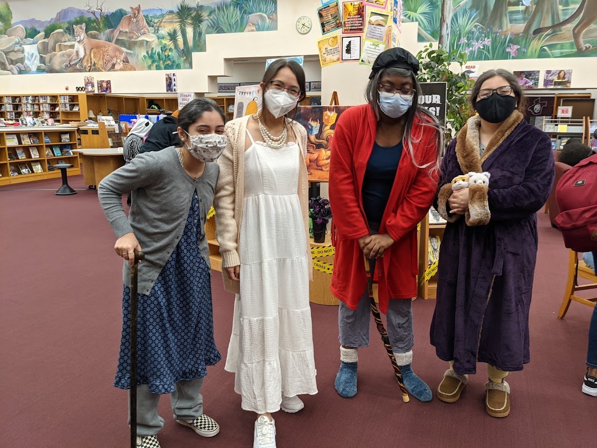 TheKHSLibrary's tweet photo. Kempner HOCO 2021 #GenerationDay in the #Library! Spirit at every age! @TASC_Kempner #GoCougs https://t.co/YaPG2fWC4V