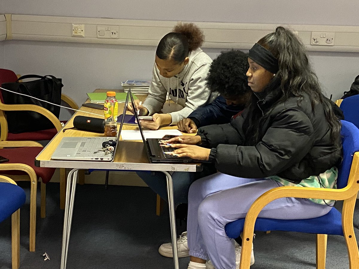 FAST London (@fastlondon1) on Twitter photo A big thank you to <a href="/PWRtoConnect/">Power to Connect</a> for providing us with laptops - they have helped us support our young people to do homework and prepare CVs during our learning hub sessions on Mondays 6:30-8:15. A big thank you to <a href="/PWRtoConnect/">Power to Connect</a> for providing us with laptops - they have helped us support our young people to do homework and prepare CVs during our learning hub sessions on Mondays 6:30-8:15.