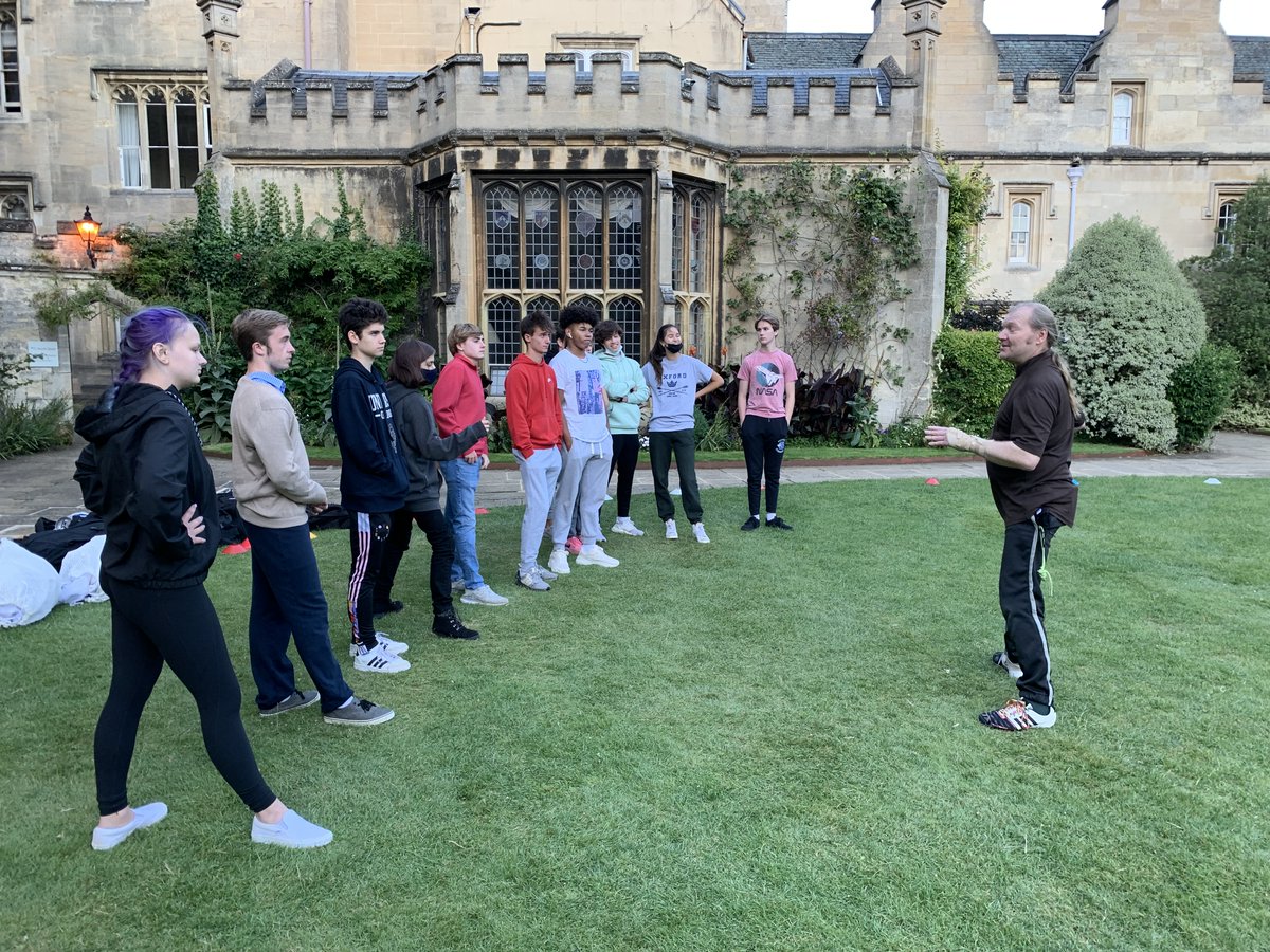 OxbridgeByWS's tweet photo. It's #WorldTeachersDay! Thanks to all the professors, instructors, and faculty who provide transformative, culturally rich, and challenging experiences for our students. 

We think the world of you!🌍 https://t.co/cSmjIY6VDP