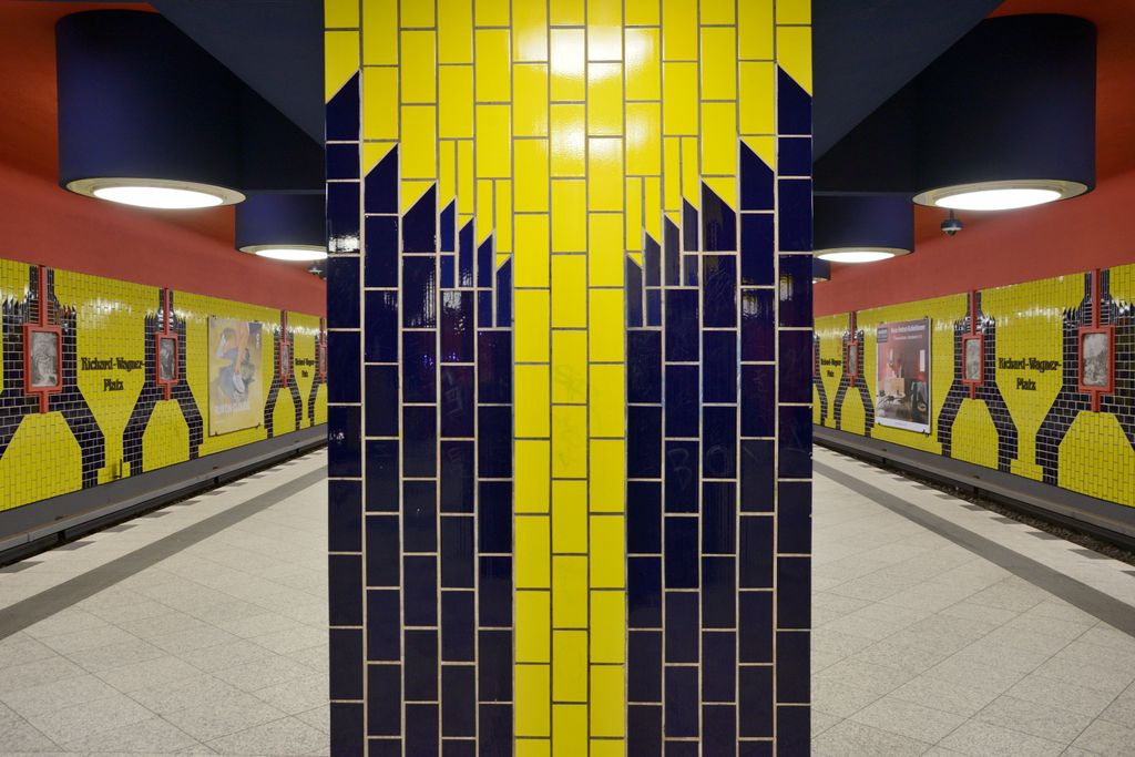 archinect's tweet image. A new map offers a unique historical exploration of Berlin&apos;s eclectic subway architecture @bluecrowmedia #UBahn #ArchitectureMap #BerlinArchitecture

arcnct.co/3AfJIYO