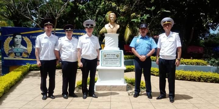 PNNicaragua's tweet photo. Representantes del Instituto Jurídico de Siberia del Ministerio del Interior de Rusia conmemoraron junto al Comisionado General Cairo Guevara, Director de la Academia de Policía “Walter Mendoza Martínez”, el 42 aniversario de fundación de esta Alma Mater.
#42conlacomunidad https://t.co/vkoIIkftc8
