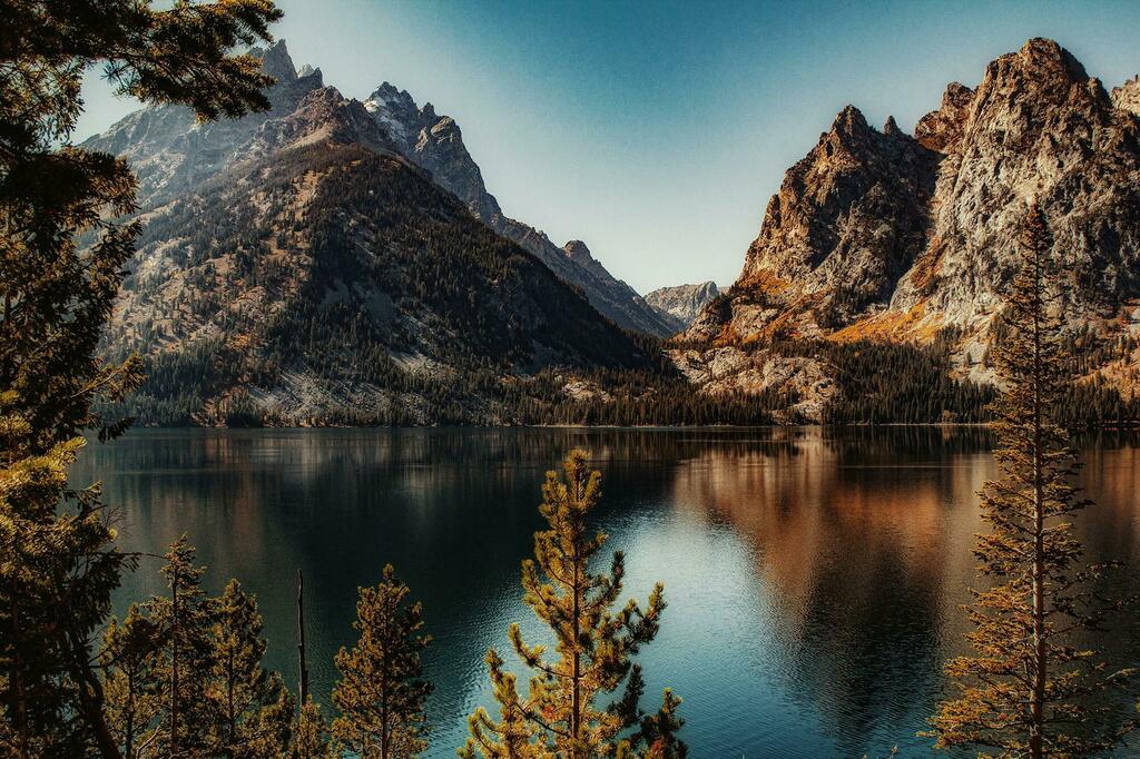 #Jenny Lake, Wyoming [OC] [2000x1333] https://t.co/Uf9gRlnh5h