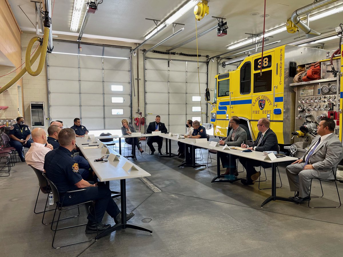 RepSusieLee's tweet photo. Our first responders are always ready to answer the call, but that comes with a daily toll on mental health and well-being.
Today, I held a roundtable with Nevada first responders to discuss the barriers to accessing mental health care and how Congress can provide support. https://t.co/WI9BPlLxJB
