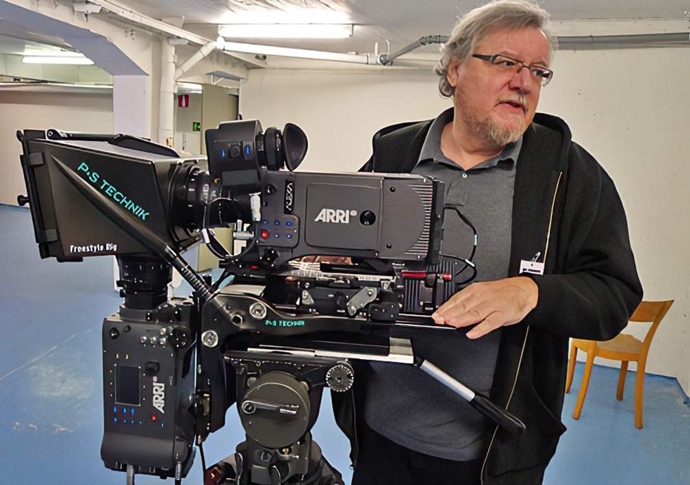 We were very sorry to hear that cinematographer, educator and entrepreneur Geoff Boyle, NSC (<a href="/cmlgeoff/">Geoff Boyle</a>) has passed. Founder of the Cinematography Mailing List (cinematography.net) he helped bring together a global community of artists, and will be missed.