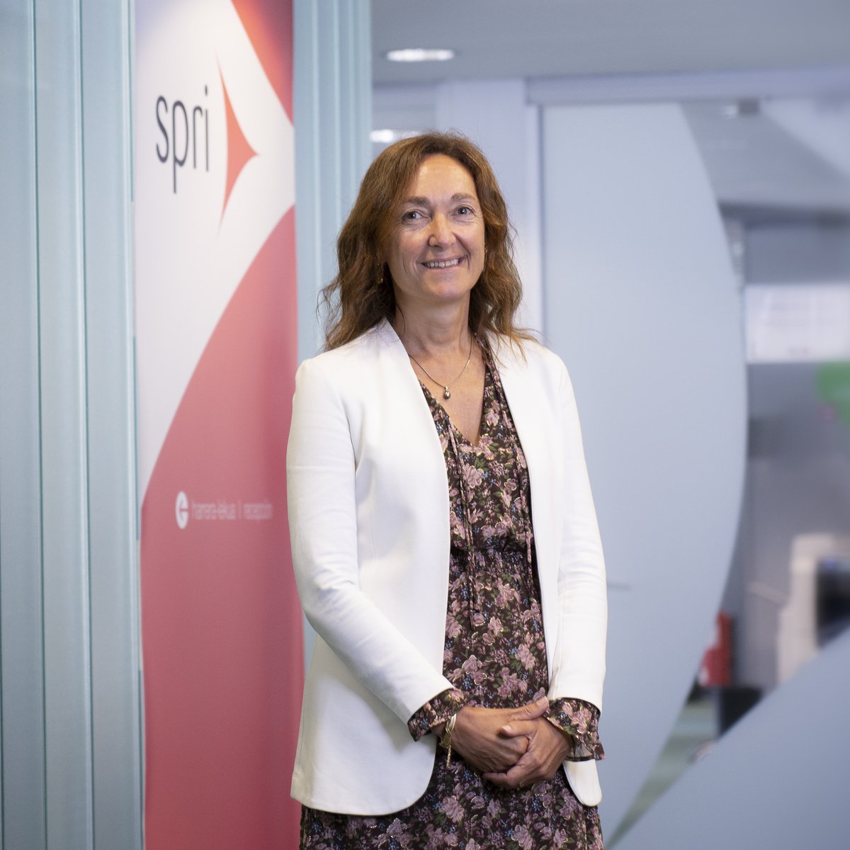 industriaEUS's tweet photo. 👩🏻‍🏭⚙️👩🏻‍💼 @CristinaOyon, Directora de Tecnología, Innovación y Sostenibilidad del @GrupoSPRI, presentará en el #WorldManufacturingForum en Italia las acciones transformadoras para avanzar en la presencia de la mujer en la industria manufacturera.

📎 https://t.co/RBwWDWqskV https://t.co/ELyEezYpD8