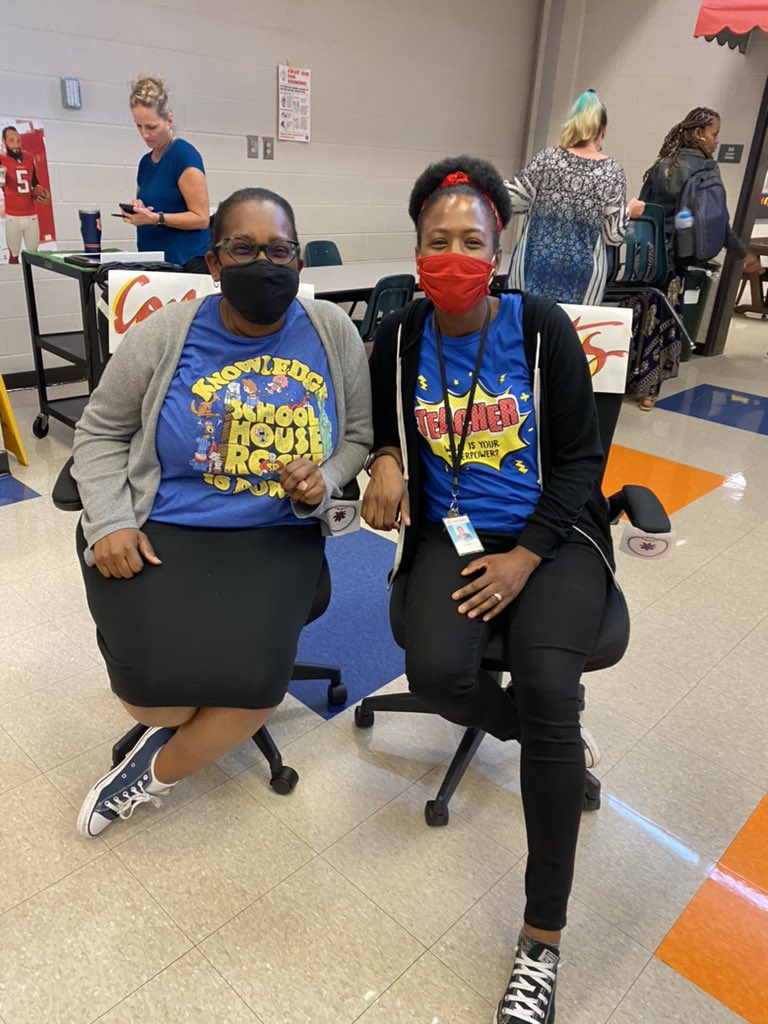 Rteest4u's tweet photo. It must be the name…Congrats to these two Super Star teachers! Nicole Tilmon Employee of the Month for August &amp; Nicole Verner Employee of the Month for September! They will be sitting in style…wait do teachers ever sit!🤣 Congrats! @Acworth_ES @MsVerner1 @teachertilmon https://t.co/sQBSgGpz4U