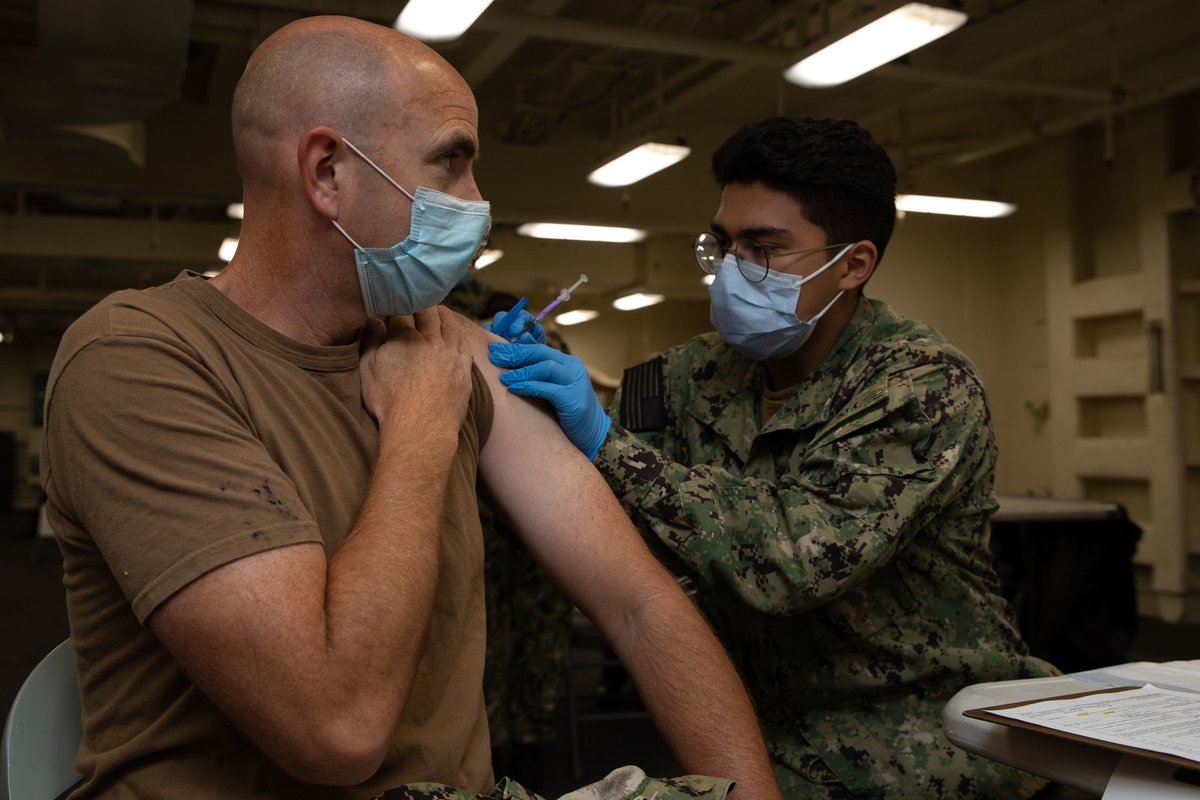 Teamwork makes the dream work!

Sailors assigned to USS Gerald R. Ford (@Warship_78) and PCU John F. Kennedy conduct a joint COVID-19 vaccination evolution.
 
#SinkCOVID