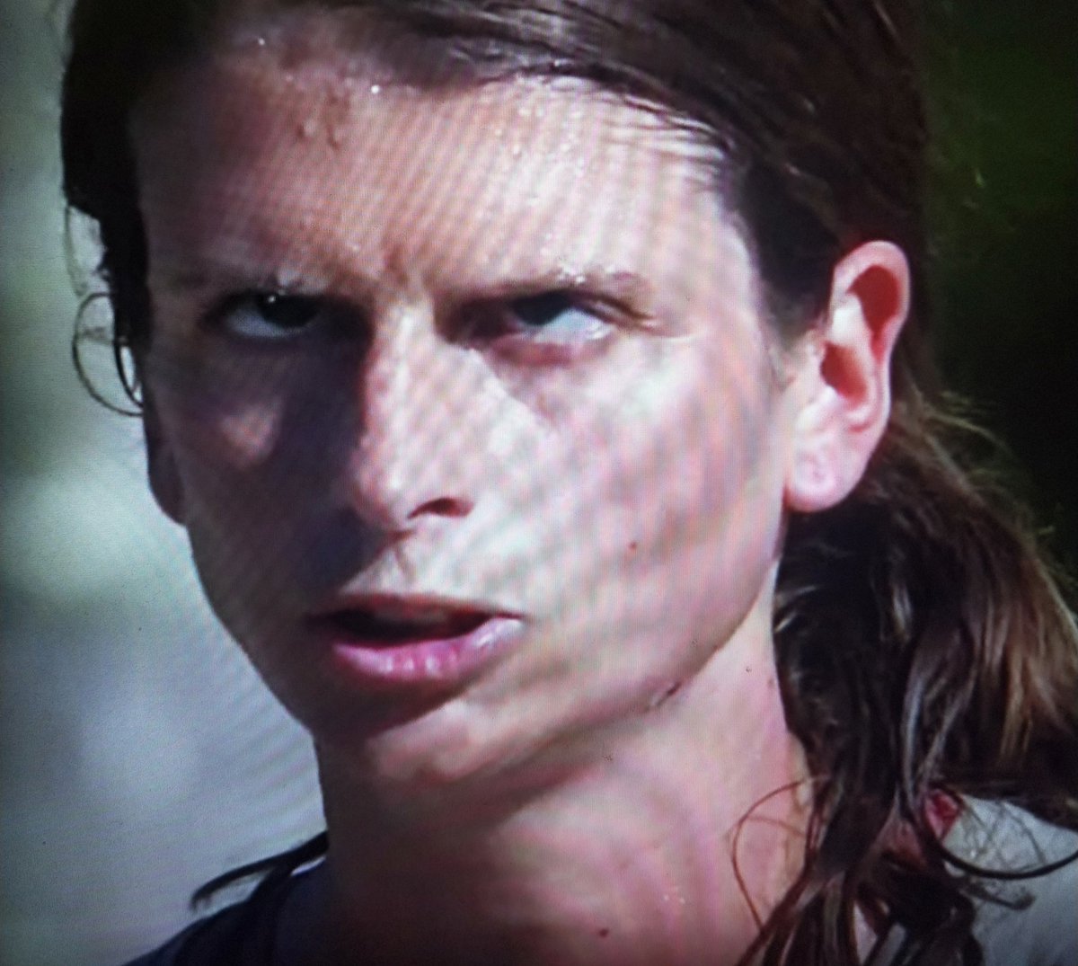 laurentjack's tweet photo. #KohLanta de Clem la rage à Clem le Seum. Avec un petit air de Jim Carrey. https://t.co/PsHwpR3sq8