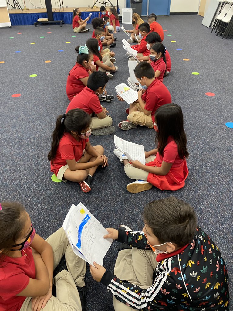 3rd grade @RorimerRoyals authors share their personal narratives with @MrsArana1’s 1st graders. They made connections to the small moments they wrote. @Adriana48780502 @WestHeidemarie #WeAreRUSD