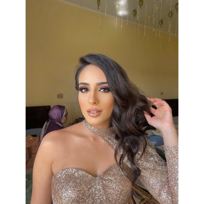 SafaAdeelll's tweet photo. #NewProfilePic https://t.co/tHX6mt28QF