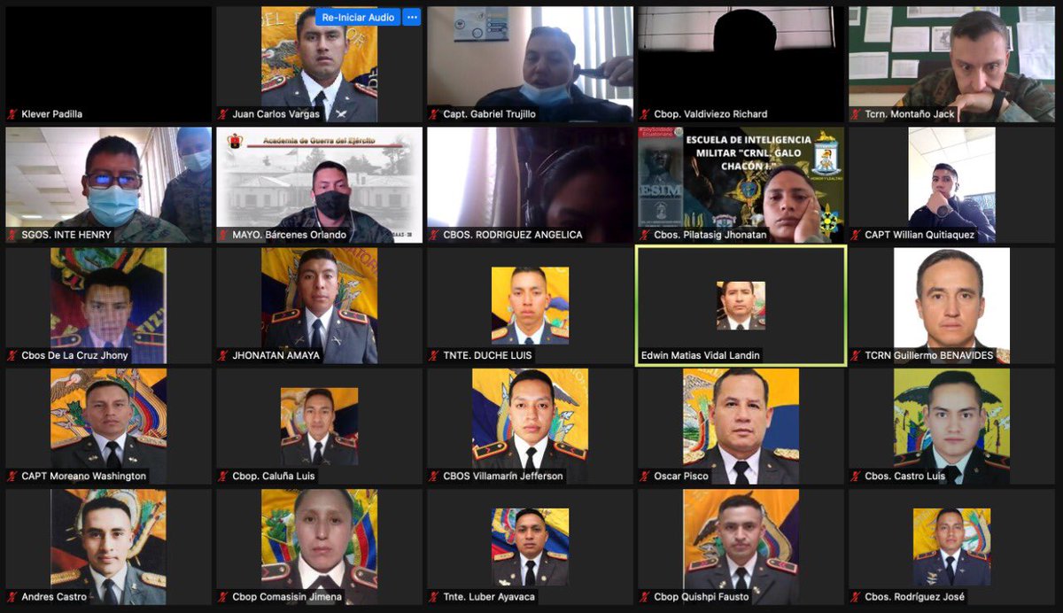CedeDoc's tweet photo. El Centro de Educación Militar se encuentra ejecutando el LI Curso de Pedagogía mediado por las Tecnologías de la Información y Comunicación el cuál tiene una duración de 280 horas, durante la capacitación forman parte 84 alumnos del @EjercitoECU. #EducandoAlEjércitoDelFuturo https://t.co/0nGUbHN5ZK
