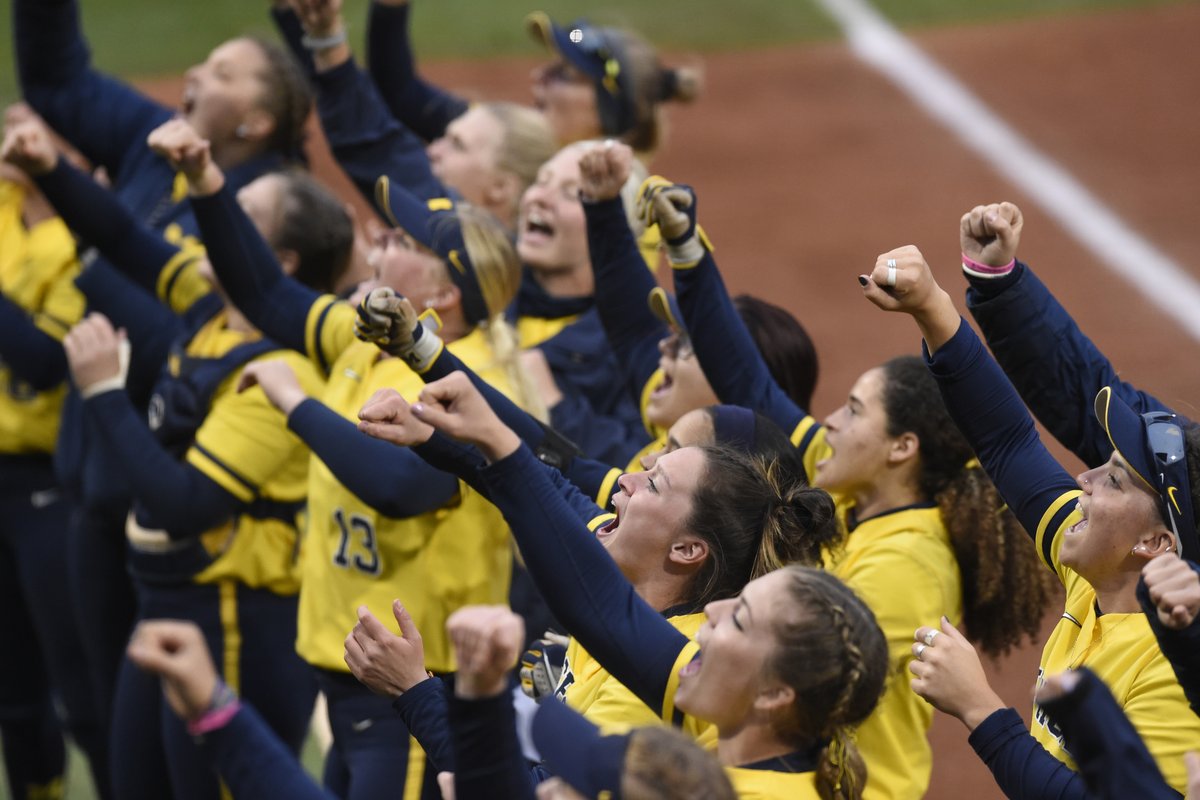 umichsoftball's tweet photo. 6⃣ Wolverines earned 2021 @NFCAorg All-America Scholar-Athlete honors. Congrats! Way to work! 📚📝

RELEASE: https://t.co/qo3WUhKPv5 https://t.co/o2mZKzwBmH