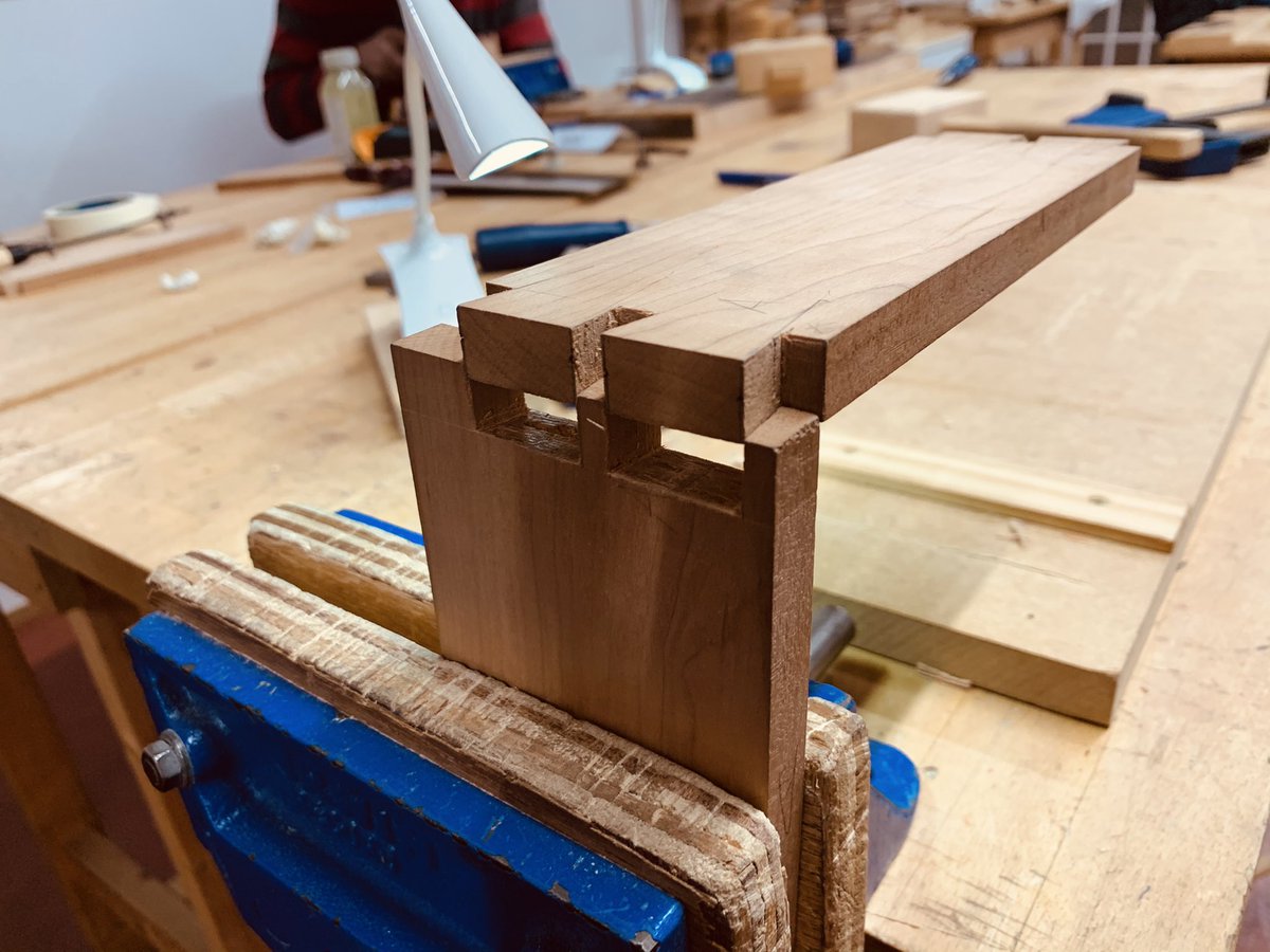The first dovetail joint is formed! 