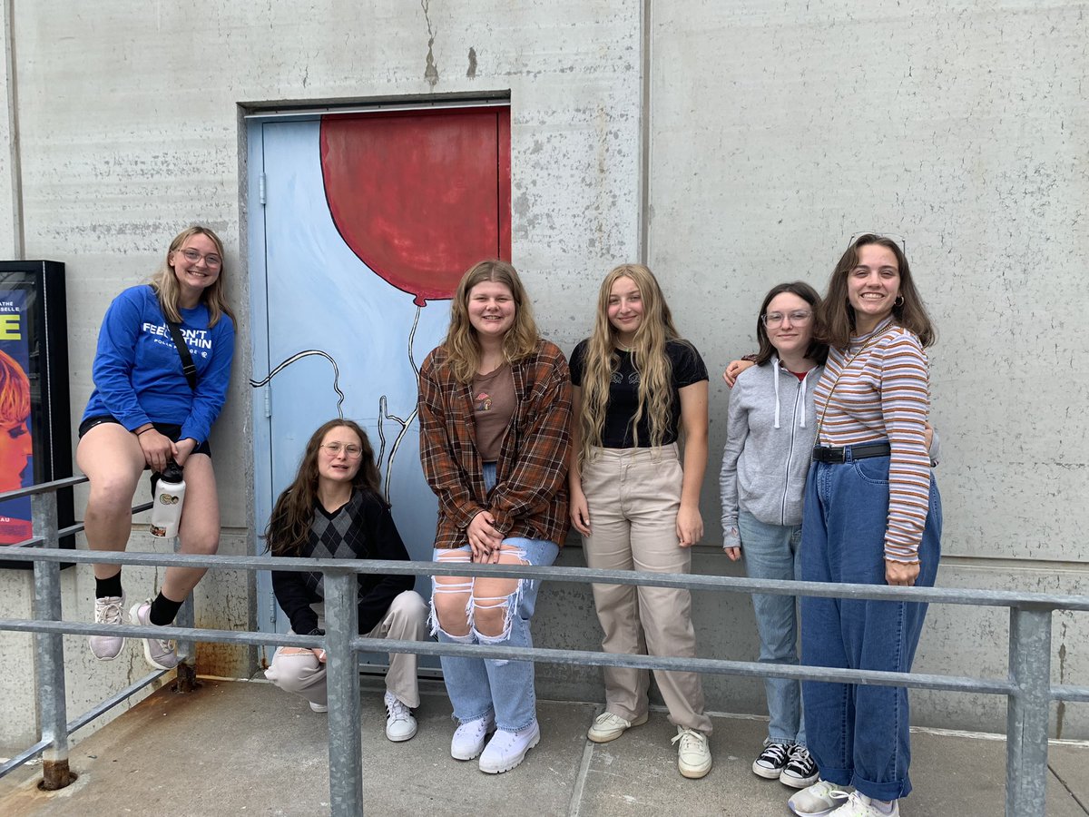 Et avec le petit gamin du Ballon Rouge 🎈