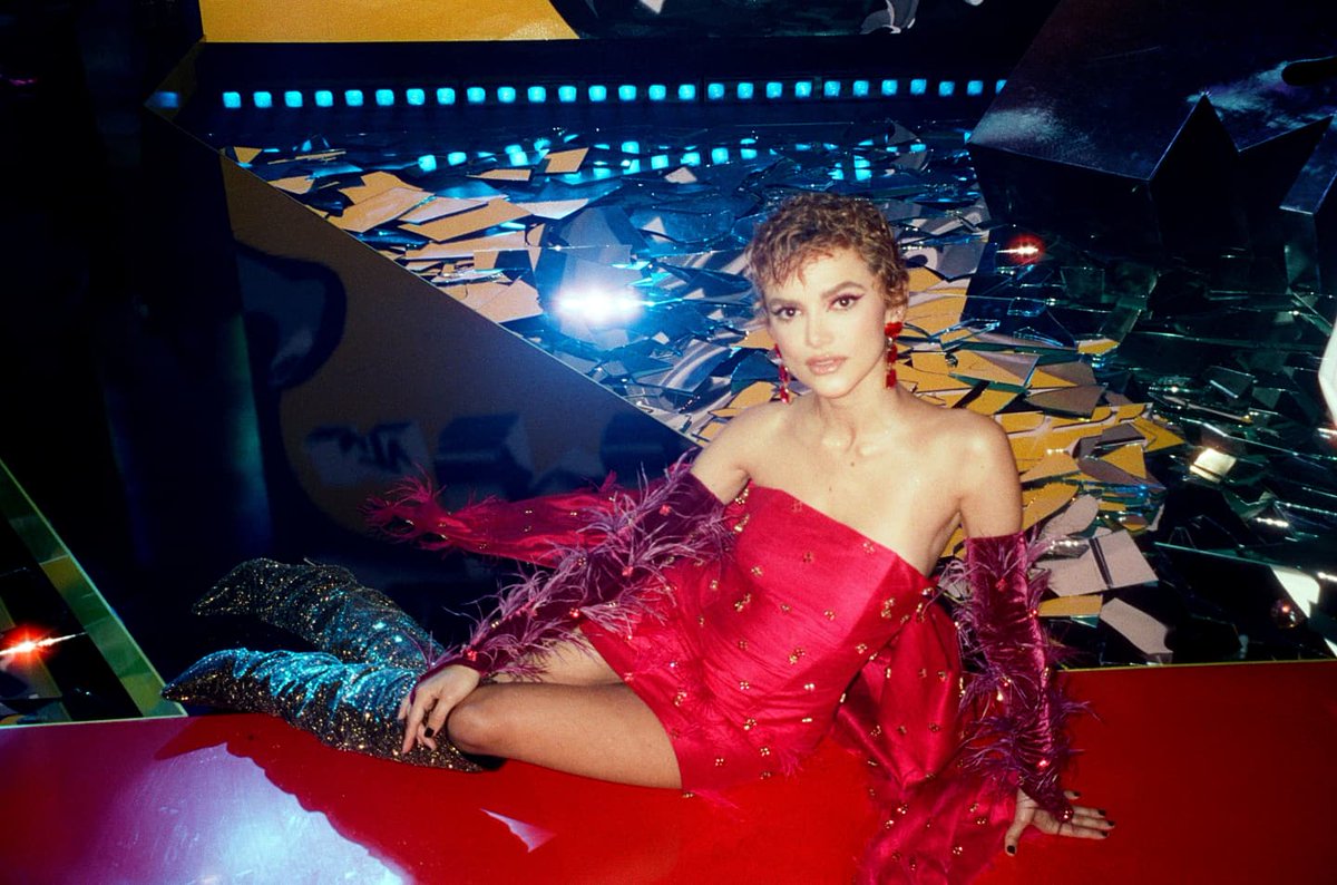 manugavassi's tweet image. "Eeeee uuuuuuhhhh me diz por que que você volta-aaaaa?" #subversiva #MTVMIAW2021