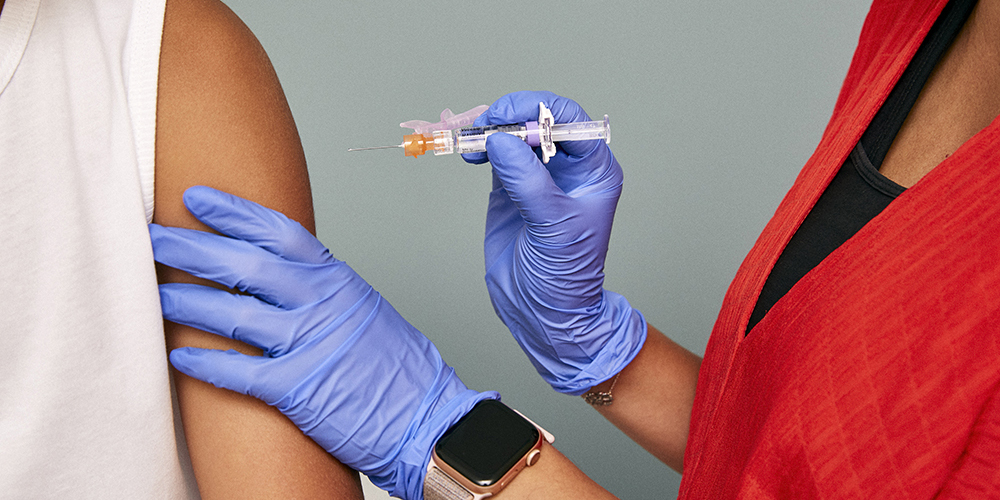 MedscapeObGyn's tweet image. Women who receive COVID-19 vaccines during pregnancy pass antibodies to their babies, which could protect newborns from the disease, research has shown.
ms.spr.ly/6014XwxL8