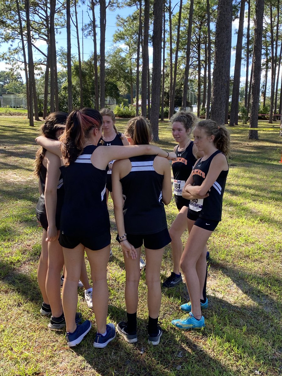 zmanruns's tweet photo. Girls are race ready ππ½ββοΈ #XC #NewHanoverHS #wilmingtonNC https://t.co/NCOQ0sgofc
