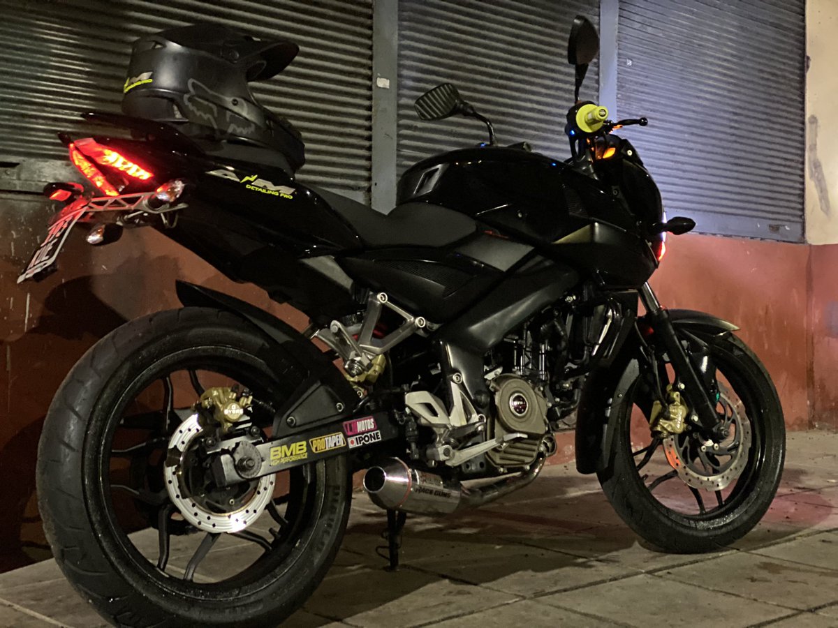 AguusMazza's tweet photo. Me tenes mal 😍 ns200 https://t.co/nQ3natlGf2