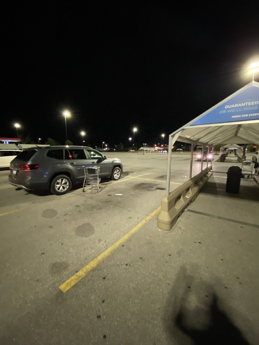 carguments2016's tweet photo. I don’t tweet often, but this, the world must see. This is a crime. Put your cart in the corral not next to my car! #cartcorral #useit https://t.co/WLnrndsvwz