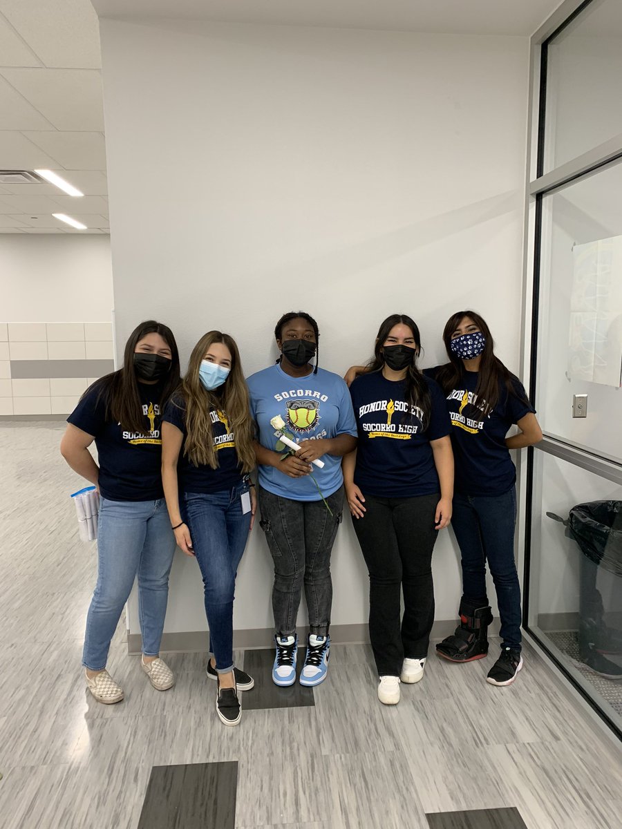 socorronhs1's tweet photo. A warm welcome and congratulations to our 2021-2022 Inductees. We are ecstatic to get started! We can’t wait to see you! @Socorro_HS @mnperales @rdiaz_shs https://t.co/udSEKKzm9R