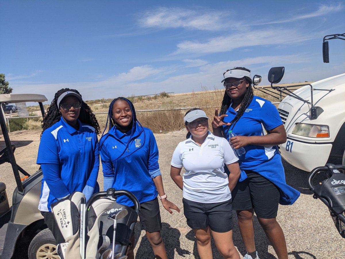 EstacadoGolf's tweet photo. What a day on the course!  Thank you @SeminoleISD for hosting a great tournament for our young golfers. We set the bar and now will work to improve. Judging by these smiles, this group is ready to work. #TheE #FAMILY @EstacadoHS @AthleticsLISD @Coach_Sean_K @LubbockISD https://t.co/Zj8hn6RPLY