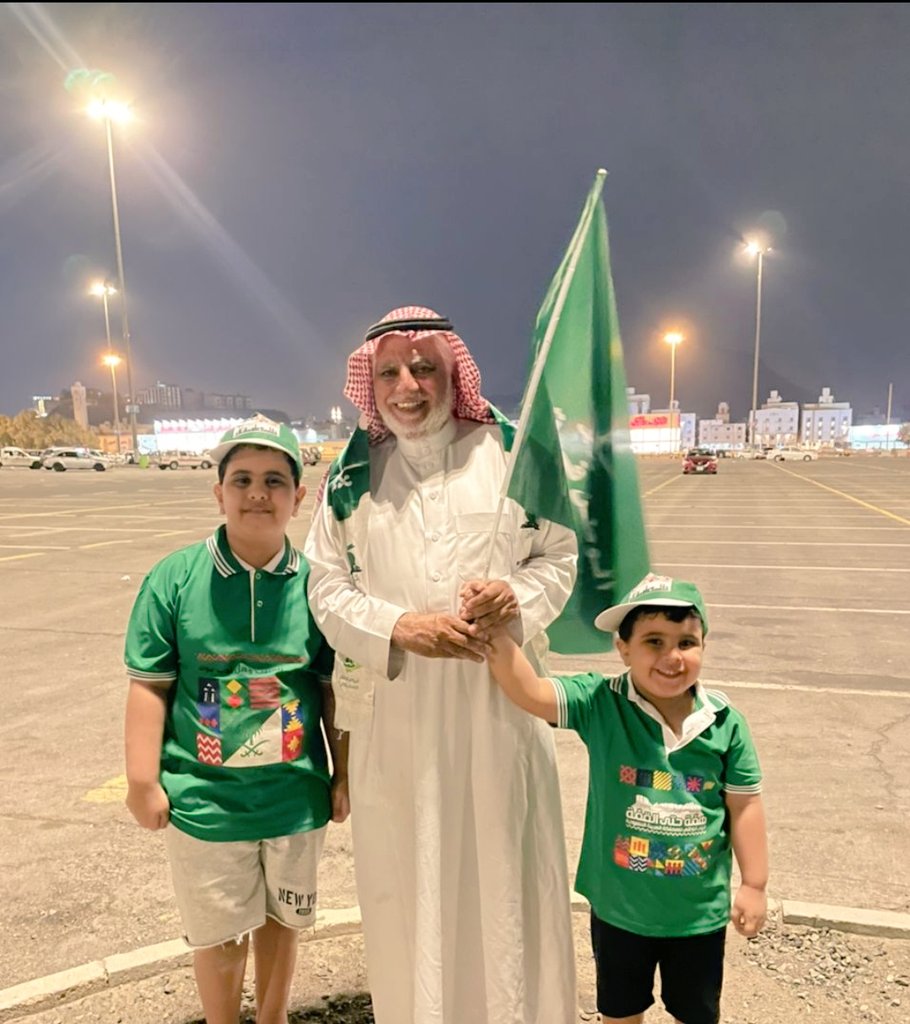 في احتفاليه الوطن وطن العطاء  والشموخ والهمه والحزم والعزم