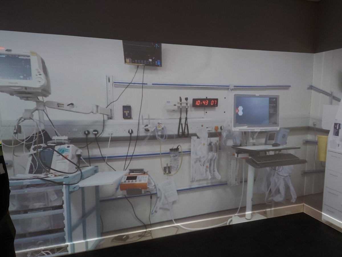 UWS BSc Paramedic Science tweet media