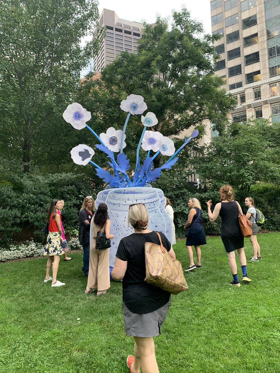 ULIMichelleL's tweet photo. WLI members examine Blue Poppies by Daniel Gordon on the @HelloGreenway. Thanks to @The_RMR_Group for sponsoring the art tour! https://t.co/dFszV32xs4