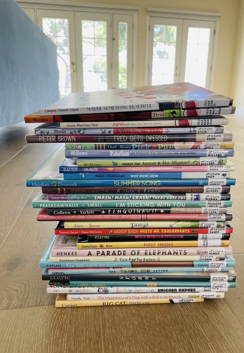 Caro_Perry's tweet photo. Bumper stack of goodness! #picturebookstack #amreading https://t.co/0Eszjmhp2E