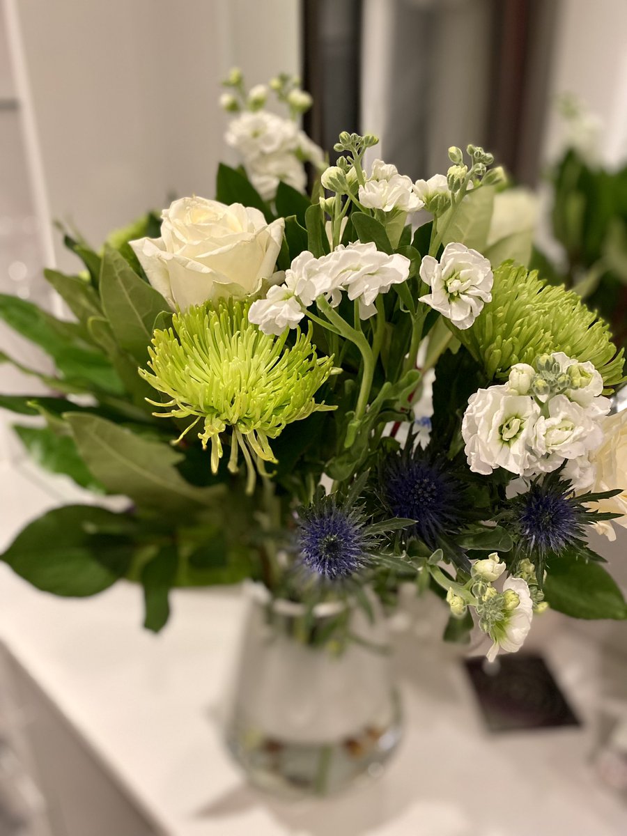 After a week where I’ve questioned my career choice at times, today I  was thrilled &amp; surprised to receive flowers from a happy client to say ‘thank you’ for my hard work 💕