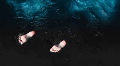 StevenBradCable's tweet photo. Photo By Oleksandr Kurchev | Unsplash - via @Crowdfire
#halloweenideas #ukraine #africanswimwear #scarymovie #bodyharnesses https://t.co/EcufdAlH4c