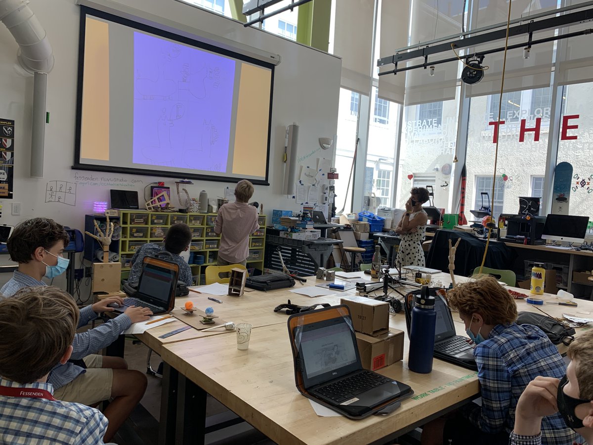 FessyiLab's tweet photo. Students in our Innovation Studio I & II courses presented their "Animation Creation" quickfire, design challenge projects today in the CCI. #makered #designthinking #designchallenge #prototype #animation #criticalfeedback #publicspeaking https://t.co/ZUKHo0np3g