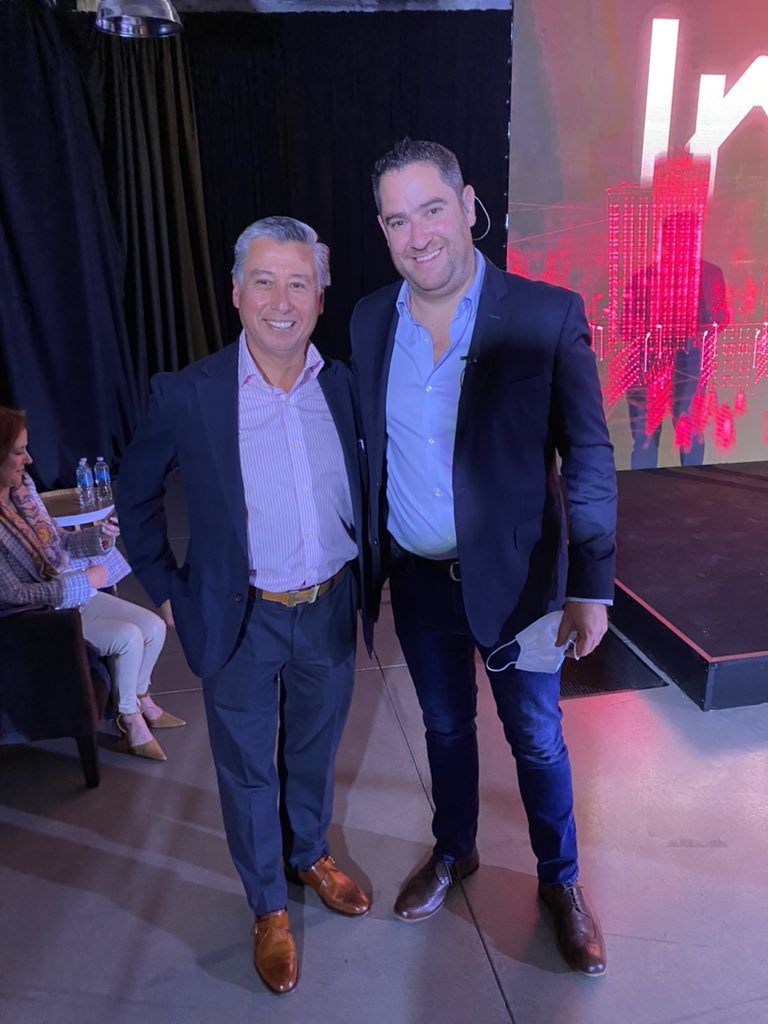 Gracias <a href="/TonoManzanero/">José Antonio Manzanero</a> por compartir en #INCON2021 todo sobre “los impuestos en la enajenación de inmuebles”. #INCON2021 #Vivanuncios #notaria138