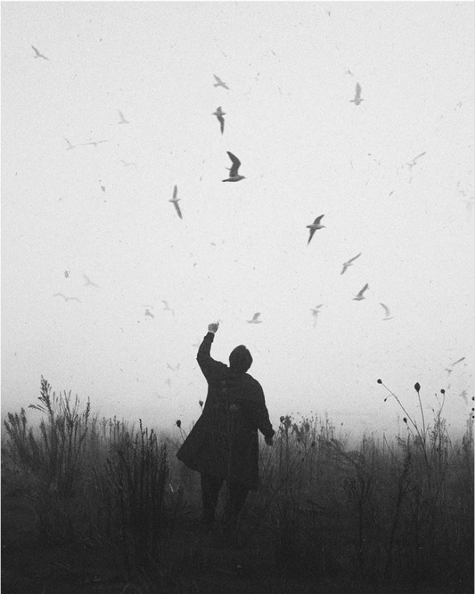 Alter_Ego777's tweet photo. Spinoza decía que la actividad más importante que un ser humano puede lograr es aprender para entender, porque entender es ser más libre. La libertad no depende tanto de la volutad sino del entendimiento. ¿Sin libertad de pensamiento cómo podríamos ser verdaderamente libres? https://t.co/PM6cIC2XNu