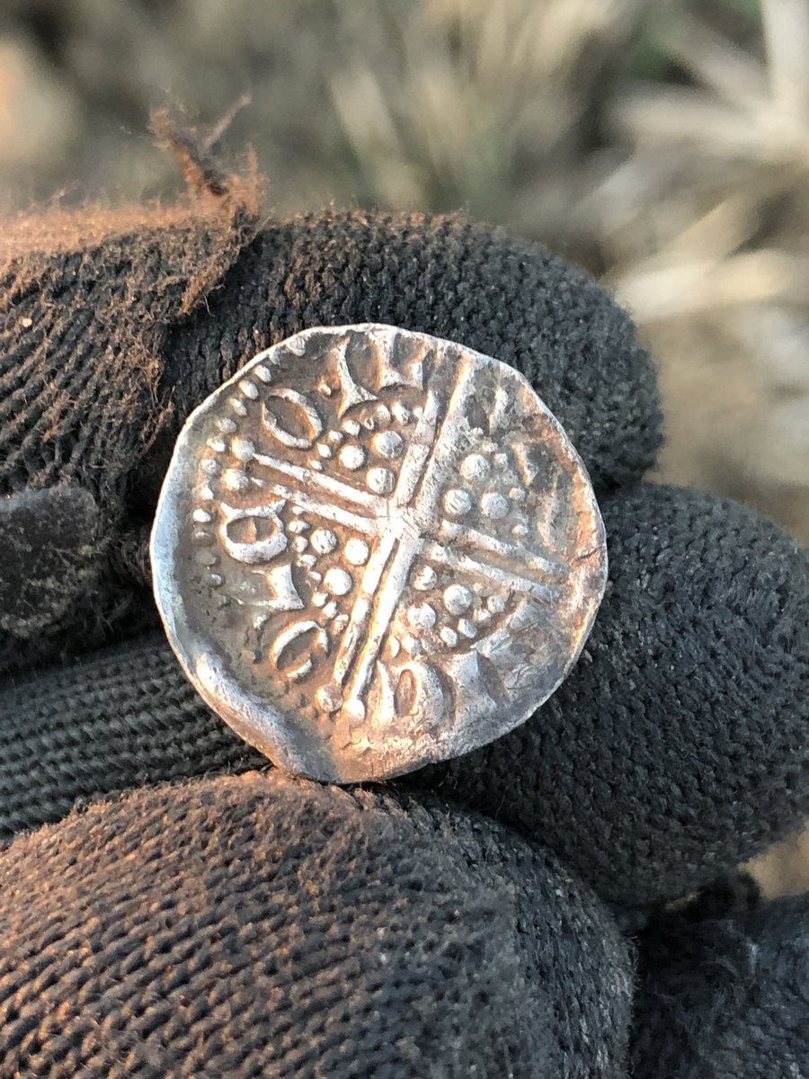 metaldetecting2's tweet image. Found this evening. 
Stunning Henry III voided longcross penny
Class 3, Nicole at London.