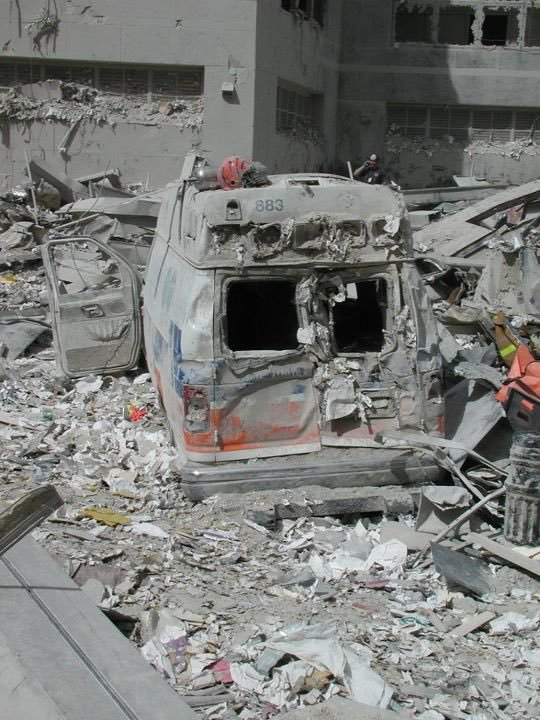 NYCEMSwatch's tweet photo. Although the media didn't focus on it, EMTs and paramedics paid a horrible price on 9/11. Multiple EMTs and paramedics responded to the 9/11 attacks and never returned home.
#NeverForget https://t.co/a5yCqF1nP0