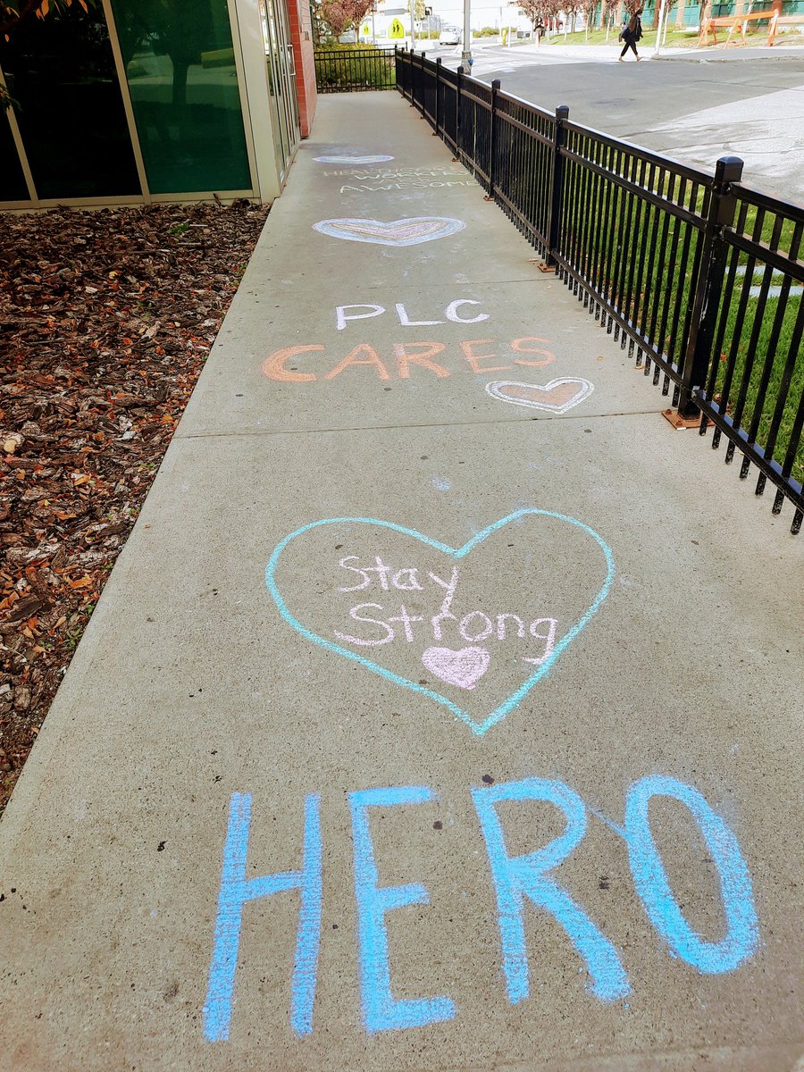 glendaduruptAHS's tweet photo. Healthcare workers are giving their all right now. Such nice messages of support on my walk out of work today.
#PLCPositivity
#PLCCares
#AHSCares
#ReasonToSmileAfterALongDay https://t.co/Axl8mWUFgh