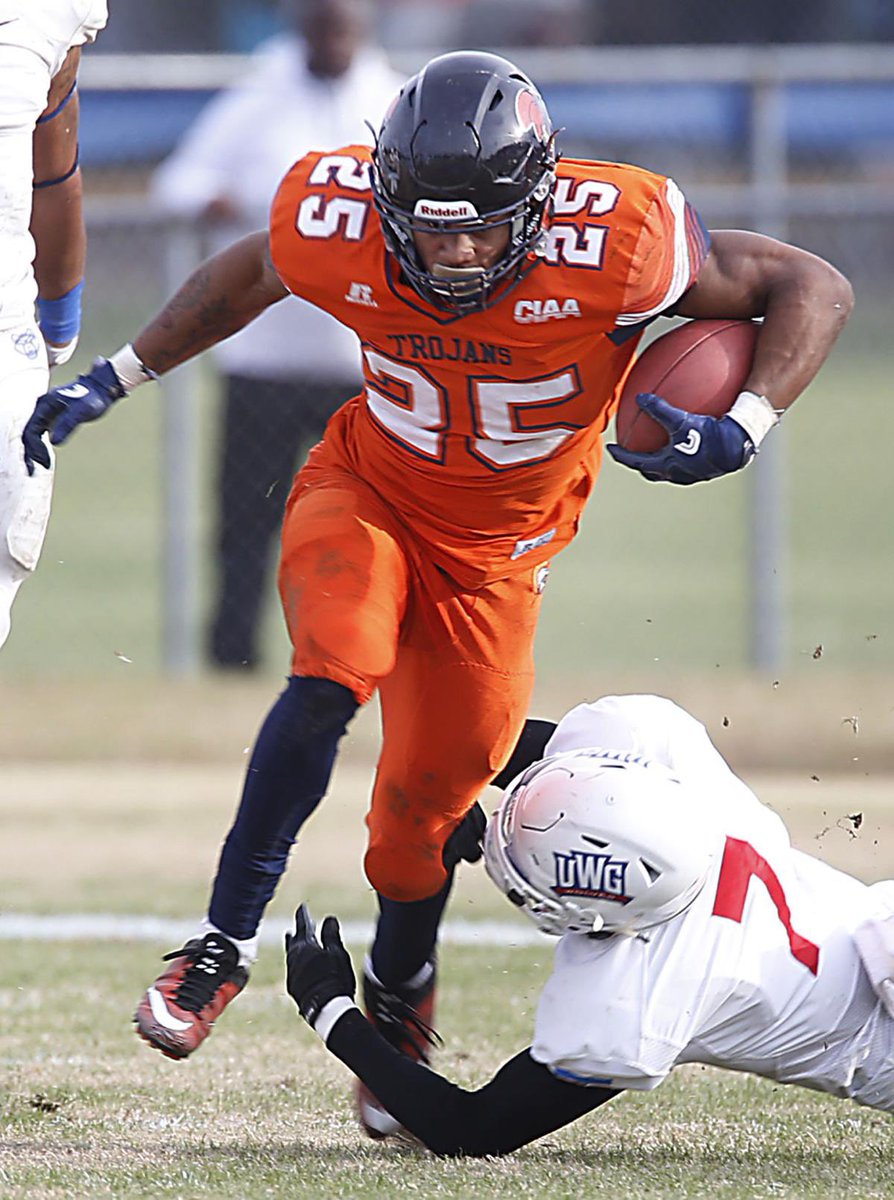 Carter7Banks's tweet photo. I’m truly blessed to receive my First offer to Virginia State University, very thankful! @CoachJones804 @hhspioneersfb https://t.co/LAdLMOdMaZ