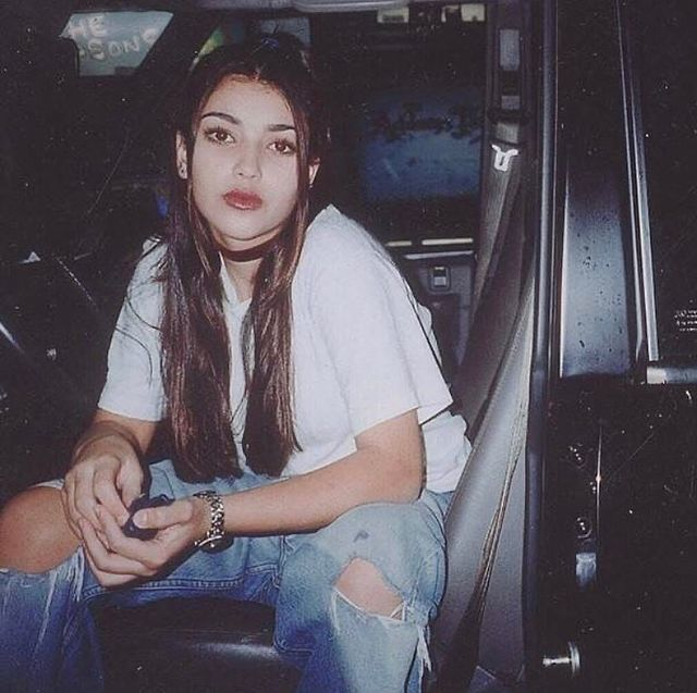 pedestrian's tweet photo. Kim Kardashian, 1993 https://t.co/6I570uCh72