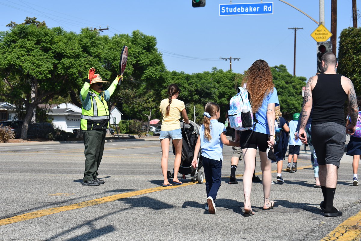 GoActiveLB's tweet photo. 🛑Meet your local School Guards!🛑
"I think people could be a little more cautious coming through intersections where there’s a school in the area, just pay extra attention.” - Paul
Remember to thank your local School Guard during #PedestrianSafetyMonth!
#GoActiveLB https://t.co/AdTCH5Wk3i