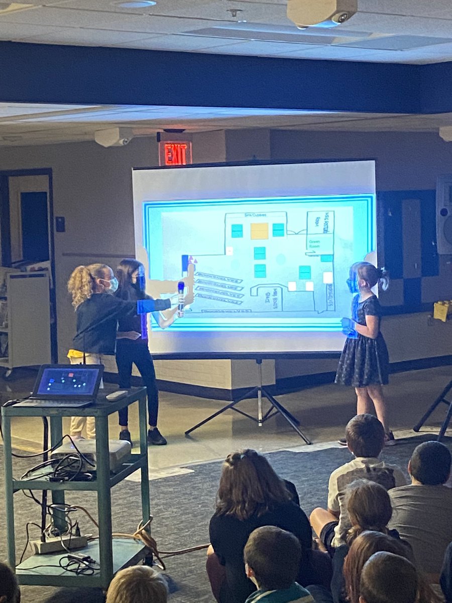 DavidBrewer453's tweet photo. 3rd were tasked with designing the furniture layout for our new Collabratory in a short PBL. The top choice from each class presented to peers, staff, parents, and BOE members. The 3rd graders then voted on their favorite layout. We find out the winner tomorrow!! https://t.co/feYYaUEOb9