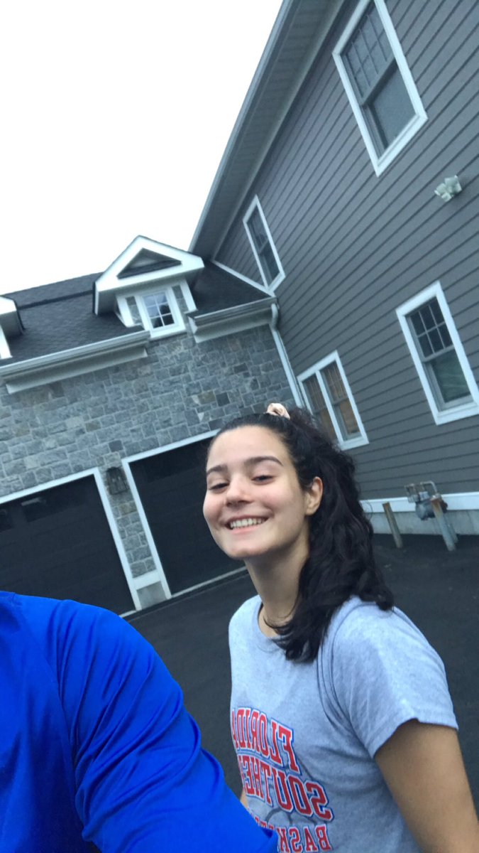 FootprintzGroup's tweet photo. The face one makes when they win a game against our #markwilliams ...
@sofiasantorell1 = 5
#markw = 3 https://t.co/ONvO3Sa6uE