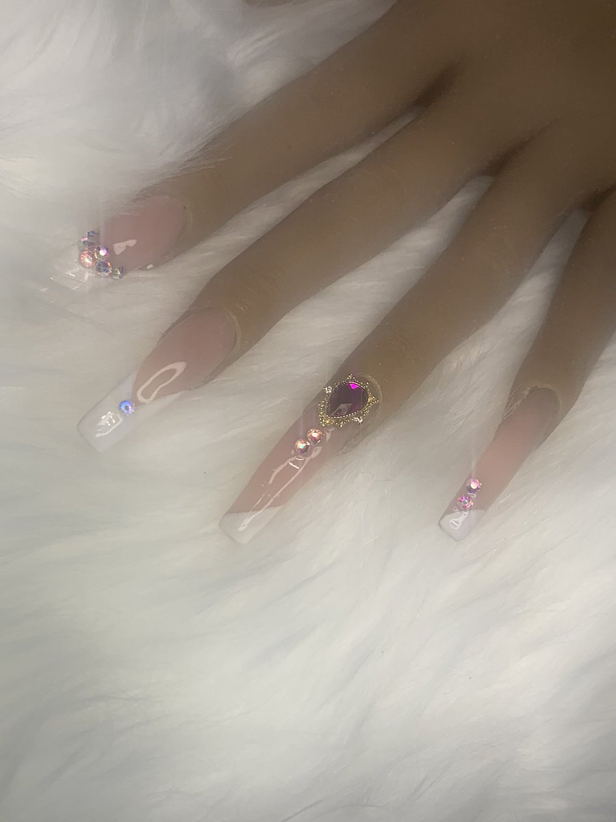 Follow my IG lacedbylish_nailz I’m a self taught nail tech RT my next client can be on your TL  #acrylicnails #nailart #blingnails #nailcharms