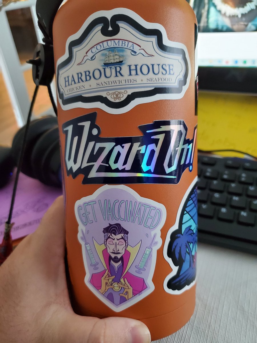 Feenyks's tweet photo. Turns out @PotterlessPod and @cryptigutz stickers work REALLY well together. #WizardOn #DrStrange #DoctorStrange #GetVaccinated #ListenToYourDoctor https://t.co/JykbbRjlo2