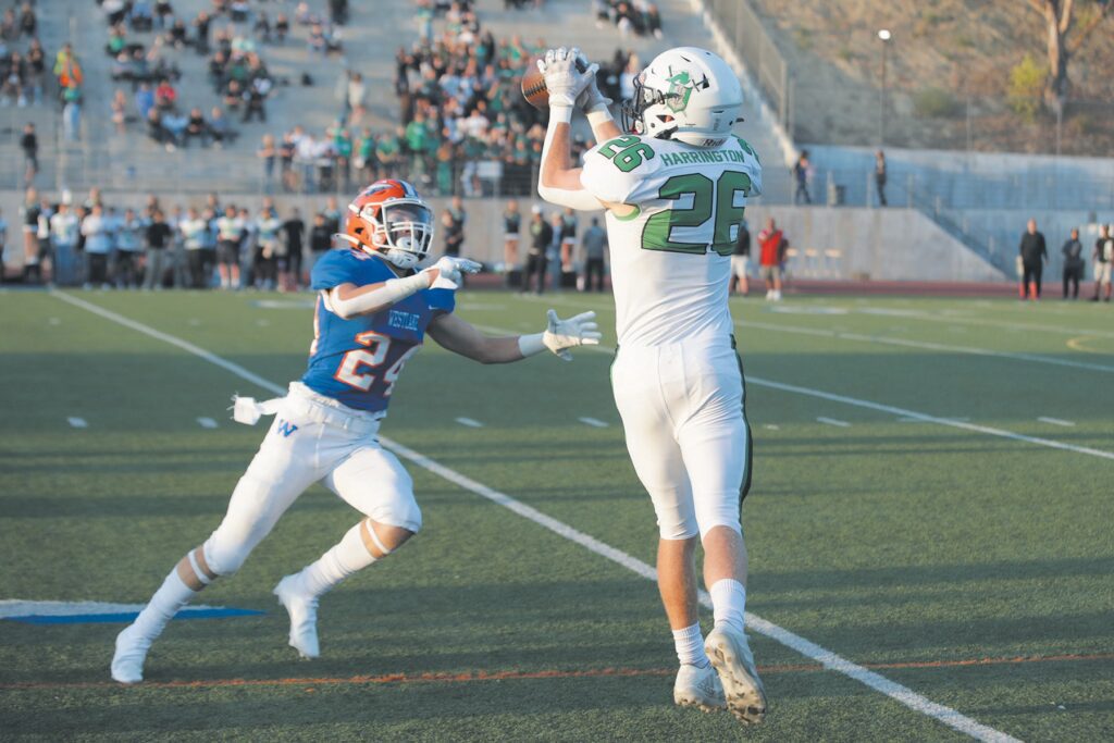 EliavAppelbaum's tweet photo. THE ACORN'S HIGH SCHOOL FOOTBALL GAME OF THE WEEK

The 53rd Conejo Valley Championship pitting Thousand Oaks vs. Newbury Park is tomorrow night, Sept. 24.

I spoke with players and coaches on both teams for this in-depth preview. My story: https://t.co/DPtLdYw6rq https://t.co/s4QBjDxKhm