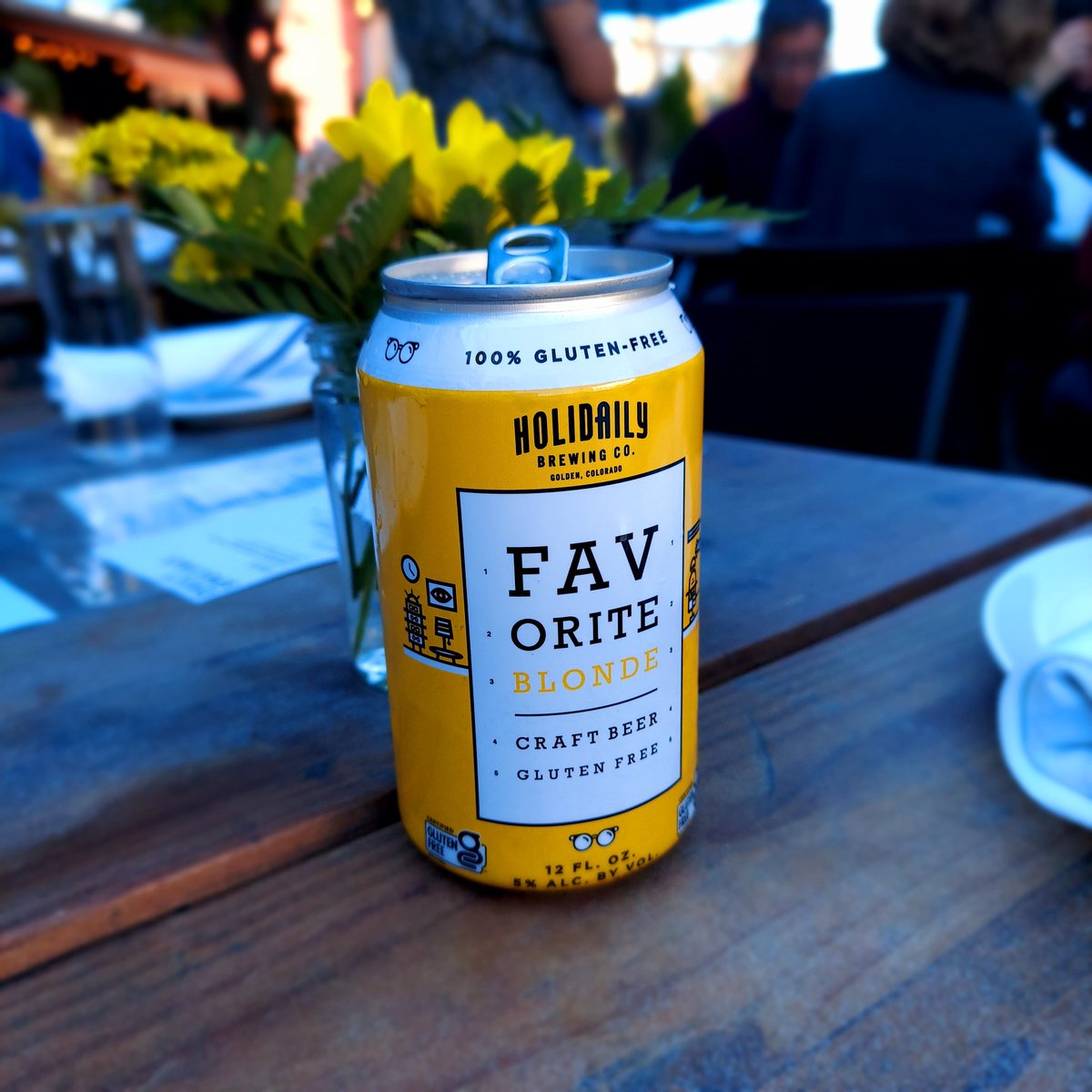 DaisyRingsMusic's tweet photo. Thanks @HolidailyBrew for coming to #LFK. We need your gluten free goodness in this town. And thx to @massfishhouse for figuring it out!  ❤🙏 https://t.co/UJADBdoAUL